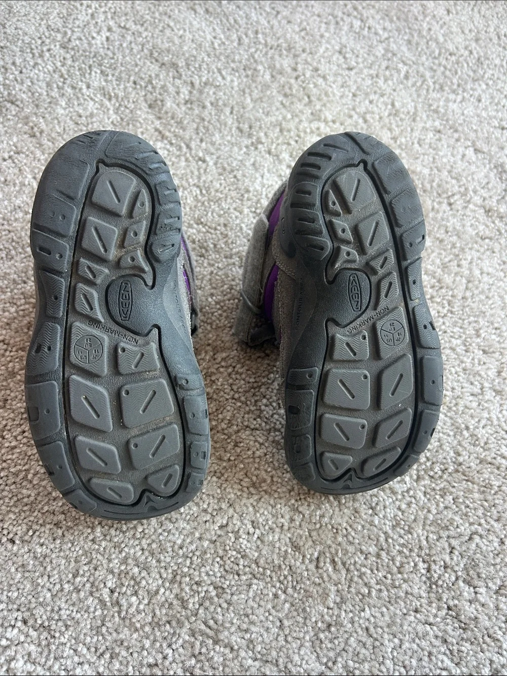 KEEN Kids Purple and Gray Winter Boots with Fur Collar
